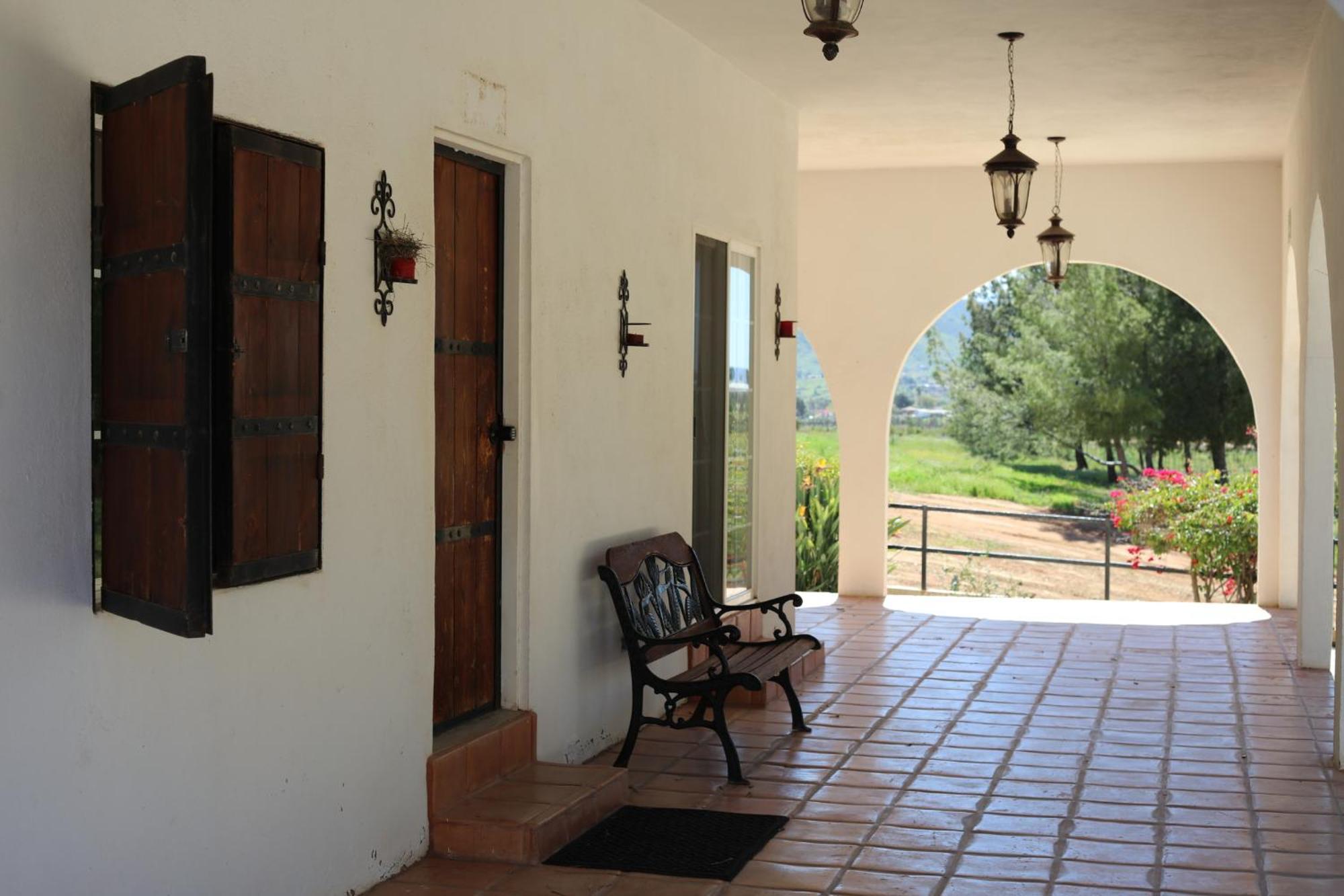 ואלה דה גוואדלופה Casa Luna Vinedo מראה חיצוני תמונה